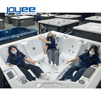 Jacuzzi Joyee para 5 Personas, Cubierta de Acrílico Ariestech, 92 Chorros Combinados, Bañera Exterior Moderna, OEM Chino, Opcional con Borde Decorativo