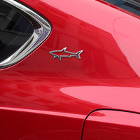 Autocollant métallique creux en forme de requin pour carrosserie de voiture, décoration personnalisée pour aile latérale de voiture