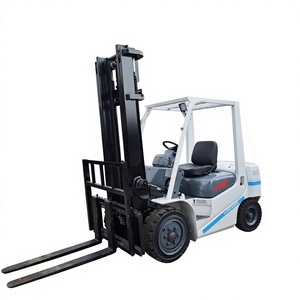 Montacargas TCM de 3 Toneladas Usado a Bajo Precio, Montacargas Diésel FD30 de 3 Toneladas con Motor Isuzu Original Japonés - Product Image 1
