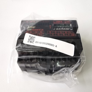 Módulo de salida Mitsubishi Aj65sbtb1-8t, 8 puntos de salida digital para automatización industrial - Product Image 1
