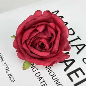 Vente en gros d'usine, têtes de roses enneigées, fleurs artificielles de haute qualité pour la décoration de la pièce, QYYN-3, fleurs en soie au toucher réel - Product Image 3