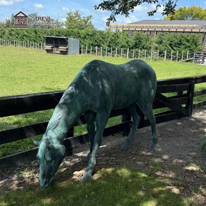 Statue de cheval au galop grandeur nature en bronze pour extérieur, jardin, ferme, ranch, décoration équestre, sculpture moulée, vente en gros personnalisée - Product Image 1