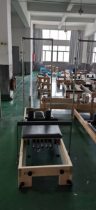 Reformer de Pilates de Madera de Arce al por Mayor y al por Menor con Media Torre, Reformer de Pilates de Madera de <span class=keywords><strong>Oax</strong></span> con 1/2 Trapecio - Product Image 4
