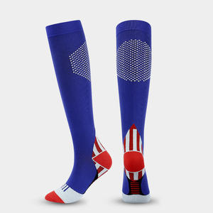 Calcetines de Compresión con Bloques de Color y Diseño de Panal de Abeja para Soporte de Pantorrillas, Ideales para Entrenamientos y Deportes Juveniles - Product Image 3