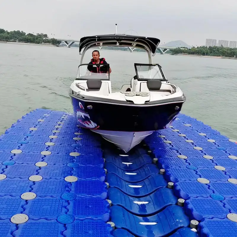 Hot selling outdoor water sports simple installation bearing strength strong floating boat wharf pontoon wharf