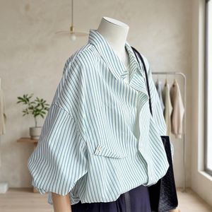 Chemise boutonnée en popeline rayée pour femme avec manches bouffantes, design asymétrique, coupe ample, décontractée, printemps-été - Product Image 3