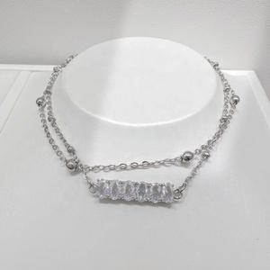 Pulsera de cadena de plata 925 con capas, diseño de cruz con circonitas, elegante, hecha a mano, con cuentas de circonita, para mujer, precio al por mayor. - Product Image 1