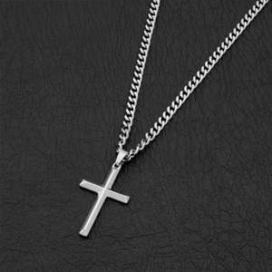 Collier pendentif croix minimaliste religieux en acier inoxydable massif, anti-ternissement, personnalisé, vente en gros, pour hommes et femmes - Product Image 4