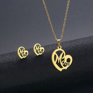 Conjunto de Joyería para Mujer, Estilo Hip Hop, Acero Inoxidable, Chapado en Oro de 14K, Collar con Colgante de Corazón, Mariposa y Cruz, y Aretes, para Regalo - Product Image 3