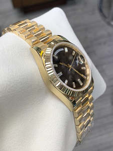 Montre mécanique de luxe pour hommes 2025 avec calendrier en or et diamants, un choix commercial à la mode - Product Image 2