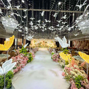 Lampe de sol LED papillon pour mariage, hauteur réglable, lumière de plafond romantique, luminaire suspendu blanc pour décoration de mariage - Product Image 5