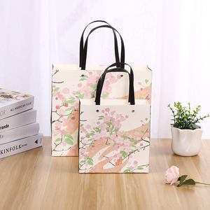 Sac en papier à provisions de vêtements de luxe avec logo personnalisé de haute qualité avec impression exquise - Product Image 2
