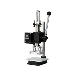 Presse à chaud semi-automatique pour le marquage à chaud des étiquettes et le gaufrage de cartes - Product Image 1