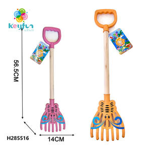 Venta al por mayor al aire libre juguetes de verano 2 uds pala de arena con mango de madera paja de trigo pala de playa para niños <span class=keywords><strong>jugar</strong></span> en la playa de arena - Product Image 3
