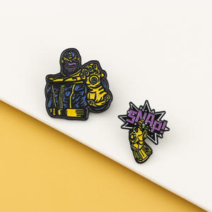 Broches de Metal Esmaltado de Spider-Man, Superhéroe de <span class=keywords><strong>Marvel</strong></span> y <span class=keywords><strong>DC</strong></span>, de la Serie de Televisión Estadounidense, Anime, Productos de Venta Caliente - Product Image 2