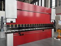 Presse plieuse hydraulique 4 + 1 axes Dapeng-250-6000 à double servo-commande 6000mm tôle 250ton automatique CNC