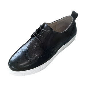 Chaussures en cuir pour hommes à lacets, bout rond, dessus en cuir de vache, semelle extérieure en caoutchouc, respirantes, toutes saisons, chaussures bateau - Product Image 4