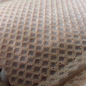 Offre Spéciale 100% Polyester <span class=keywords><strong>éponge</strong></span> 3D Air Mesh <span class=keywords><strong>tissu</strong></span> Sandwich entretoise mousse <span class=keywords><strong>tissu</strong></span> appliquer aux chaussures de sac - Product Image 4