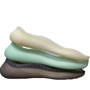 Suela de eva tpu para fútbol, suela plana de tpu para deportes de fútbol, suela negra de eva y tpu, 2020 - Product Image 1