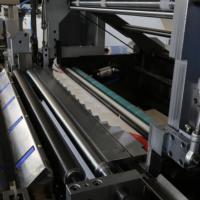 Rouleau de papier thermique entièrement automatique faisant la ligne de production contrôleur d'écran tactile facture papier thermique PLC portant le noyau