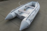 Bateau de pêche gonflable plié de service personnalisé en gros d'usine avec moteur hors-bord