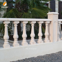 Pilier d'escalier en marbre personnalisé décoratif sculpté à la main en pierre naturelle