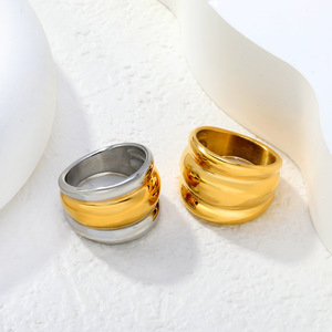 แหวนแฟชั่นสามชั้นโค้งสแตนเลสดีไซน์เรขาคณิตของขวัญเครื่องประดับสตรี - Product Image 1