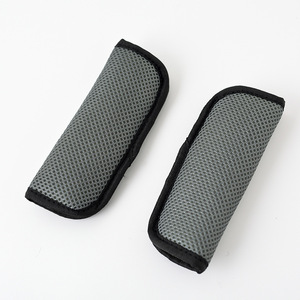 Almohadillas para los hombros para asiento de coche de bebé, acolchado transpirable de algodón suave para cinturón de seguridad de cochecito, 12-23 meses - Product Image 4