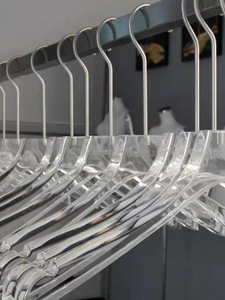 Cintres personnalisés transparents en acrylique pour vêtements, antidérapants, avec <span class=keywords><strong>corde</strong></span> en coton - Product Image 4