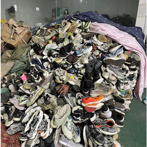 Sepatu basket merek Cina bekas terbaik, sepatu sepak bola bekas terbaik di Cina, sepatu bekas kelas A - Product Image 5