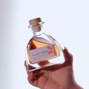 Botella de Licor Miniatura en Existencia, Botella de Licor de Forma Única para Ron, Tequila, Rakija, <span class=keywords><strong>Mezcal</strong></span>, Botella de Vidrio para Vodka y Ginebra con Tapa de Corcho - Product Image 4