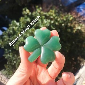 Aventurina <span class=keywords><strong>verde</strong></span> di cristallo naturale lucidato a mano 1 pezzo quadrifoglio incisione pietra <span class=keywords><strong>grezza</strong></span> decorazione per la casa per buona fortuna - Product Image 6