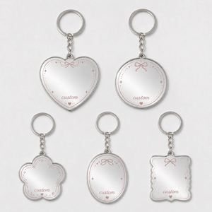 Porte-clés miroir cosmétique personnalisé en gros, motif de surface personnalisé, porte-clés portable pour maquillage féminin - Product Image 1
