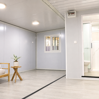 Casa Contenedor Expandible ZYBOX de 20 pies/40 pies con Techo a Dos Aguas, Color Blanco Puro, Simétrica, 2 Dormitorios, Prefabricada, Modular, Permanente y Plegable