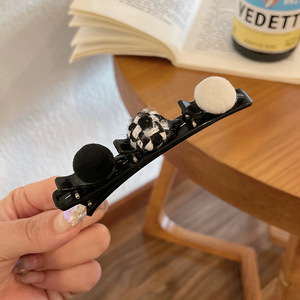 Ball Braided Hair Clip 10 Cm Plastic Resin Yarn Women Daily Use Side Clip Hair Accessory - Product Image 3