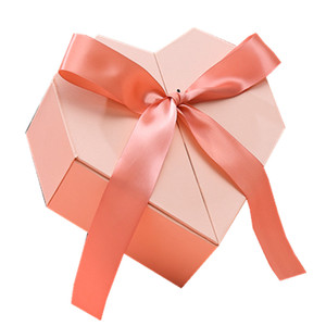 Chất Lượng Cao Làm Tay Đẹp Sang Trọng Tùy Chỉnh Hộp Bao Bì Các Tông Màu Hồng Đóng Cửa Hình Trái Tim Hộp Quà Tặng Cho Đồ Trang Sức - Product Image 1