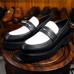 Chaussures habillées montantes en cuir de vachette souple pour hommes, tailles 39-46, contrastées noir et blanc, idéales pour les fêtes, l'automne, le bureau et la carrière - Product Image 6