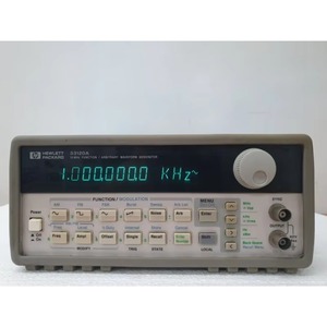 Generador de Funciones/Formas de Onda Arbitrarias HP 33120A, 15 MHz H H - Product Image 1