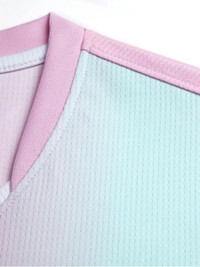 ชุดเสื้อเจอร์ซีย์และกางเกงขาสั้นสำหรับผู้ชายเสื้อแบดมินตันแห้งเร็วระบายอากาศสีชมพูมีโลโก้ตามสั่ง - Product Image 3