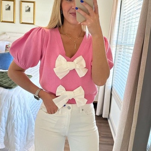 เสื้อสเวตเตอร์ถักคอวีแขนสั้นผูกโบว์คู่สีพื้นแฟชั่นสำหรับผู้หญิงรุ่นใหม่ - Product Image 3