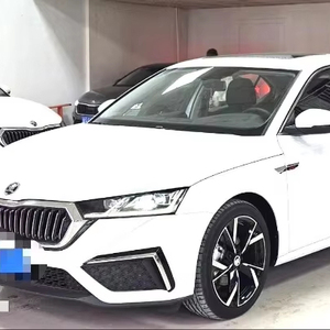 <span class=keywords><strong>Skoda</strong></span> <span class=keywords><strong>Octavia</strong></span> PRO 280TSI Premium 1.4TSI <span class=keywords><strong>2023</strong></span> Usado, Pintura Original Completa, Bajo Kilometraje, Excelente Valor - Product Image 1