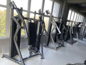 Equipo de Gimnasio Comercial Completo para Ejercicios de Pecho, Extensión de Espalda Alta y Baja, Máquina de Entrenamiento con Pesas - Product Image 1