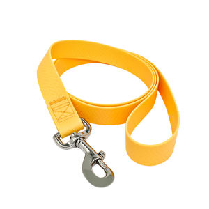 2019 nueva llegada <span class=keywords><strong>Collar</strong></span> de perro impermeable personalizado patrón sólido al por mayor <span class=keywords><strong>Collar</strong></span> de perro mascota hecho de plástico - Product Image 1