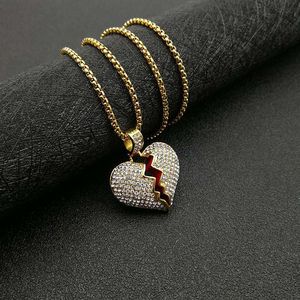 Collier pendentif cœur brisé Hip Hop en acier inoxydable, micro-incrustation de diamants, bijou cadeau à thème colle rouge - Product Image 4