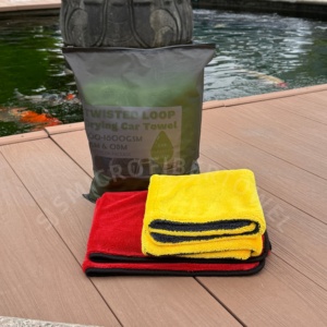 Toalla de Microfibra de Gran Tamaño Personalizada de 1200GSM con Hilo Doble Trenzado de Secado Rápido sin Bordes para Cuidado y Limpieza de Automóviles - Product Image 1