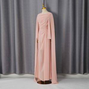 Robe de soirée cape pour femme en satin, style luxe léger, pour fiançailles, été 2026, longueur ras du sol, à volants, taille naturelle, décolleté en U, coupe trapèze - Product Image 4