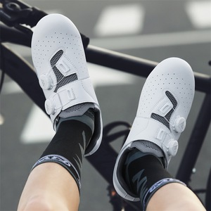 <span class=keywords><strong>Scarpe</strong></span> da Ciclismo per Uomo e Donna, per <span class=keywords><strong>Bici</strong></span> da Strada e Mountain Bike, con Attacco a Clip, Suola Rigida Leggera, Commercio Transfrontaliero all'Ingrosso - Product Image 3