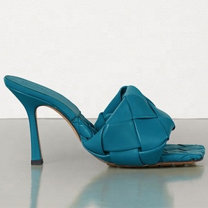 Sandales à talons hauts en similicuir tricoté pour femme, à bout carré ouvert, talons fins, style escarpins - Product Image 2