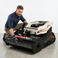 Tondeuse robot à chenilles télécommandée sans fil longue portée pour l'entretien de grandes surfaces