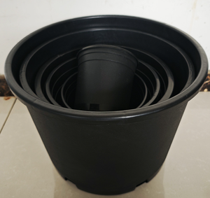 Vaso da vivaio in plastica PP nero, corto e robusto - Biodegradabile e resistente con fori di drenaggio per la piantumazione di rose all'aperto - Product Image 6